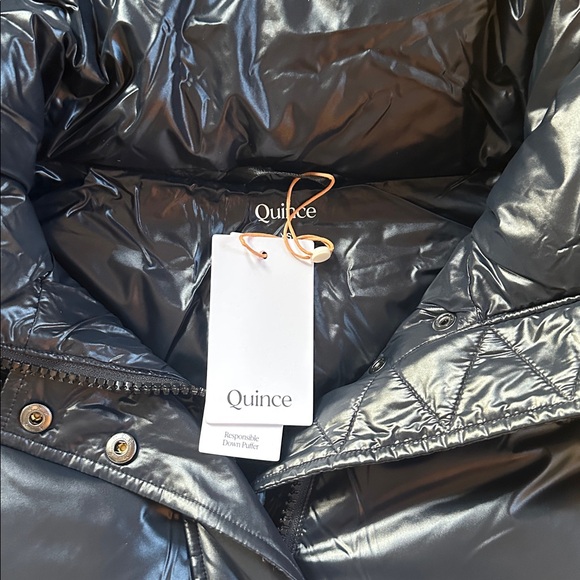 Quince responsible down long puffer jacket - shiny black - Picture 9 of 12